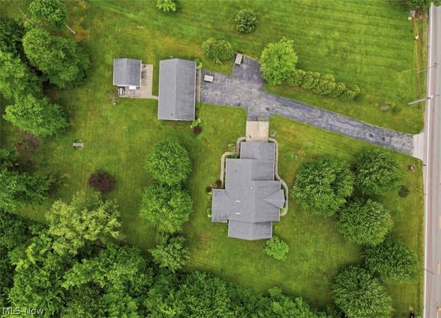 3556 Lake Road, Conneaut, OH 44030