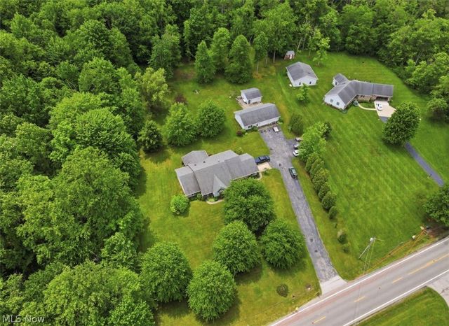 3556 Lake Road, Conneaut, OH 44030