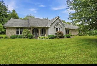 3556 Lake Road, Conneaut, OH 44030