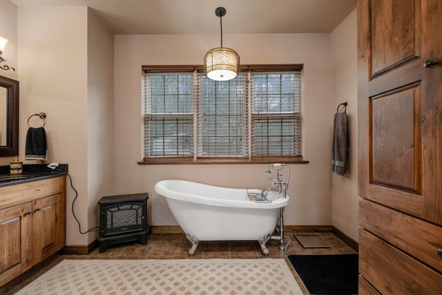 23 Post Oak Drive, Blue Eye, MO 65611