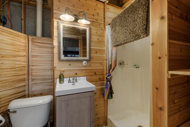 23 Post Oak Drive, Blue Eye, MO 65611