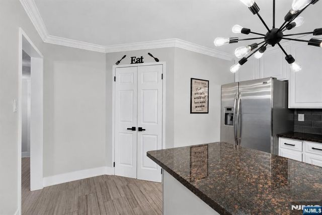 1020 Harmon Cove Tower 1020, Secaucus, NJ 07094