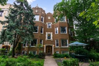 1135 W Farwell Avenue G, Chicago, IL 60626