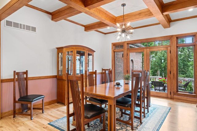 180 Monastery Hill DRIVE, Oconomowoc, WI 53066