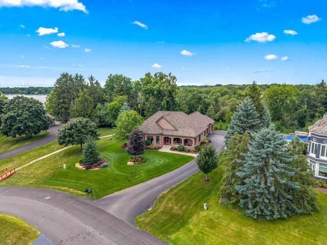 180 Monastery Hill DRIVE, Oconomowoc, WI 53066