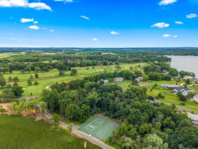 180 Monastery Hill DRIVE, Oconomowoc, WI 53066