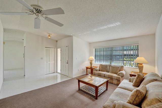 5521 SW 114 Avenue, Cooper City, FL 33330