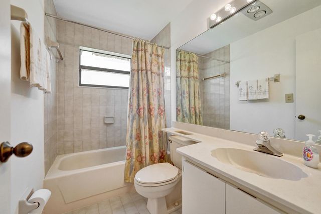 5521 SW 114 Avenue, Cooper City, FL 33330