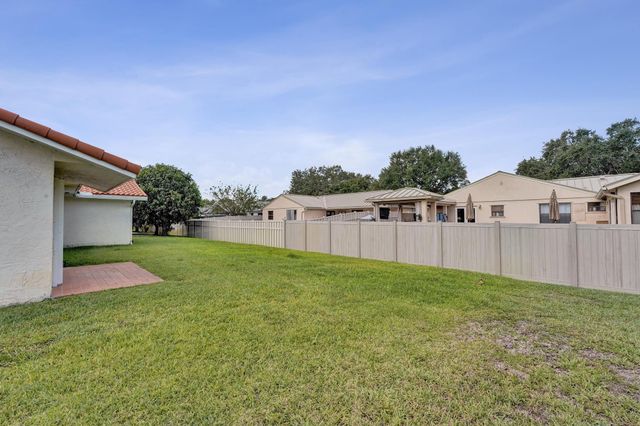 5521 SW 114 Avenue, Cooper City, FL 33330