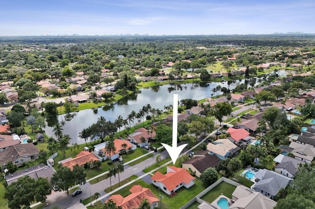 5521 SW 114 Avenue, Cooper City, FL 33330