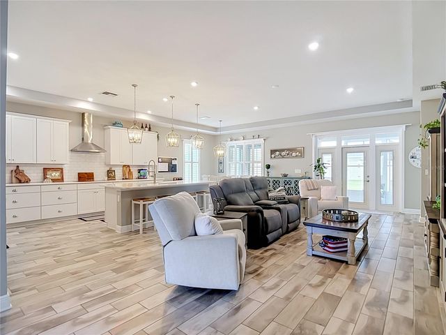813 OLD WINDSOR WAY, Spring Hill, FL 34609