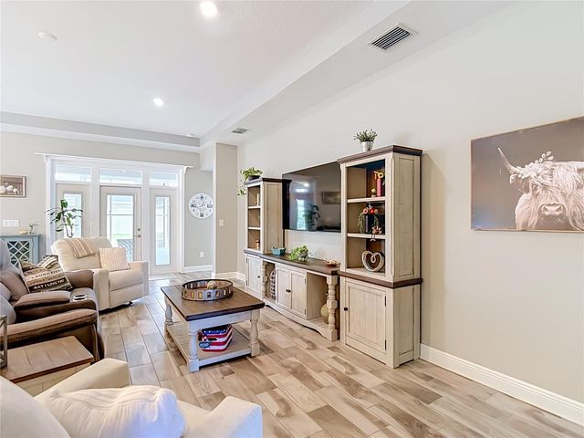 813 OLD WINDSOR WAY, Spring Hill, FL 34609