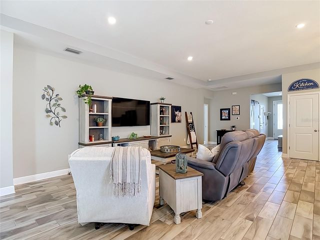 813 OLD WINDSOR WAY, Spring Hill, FL 34609