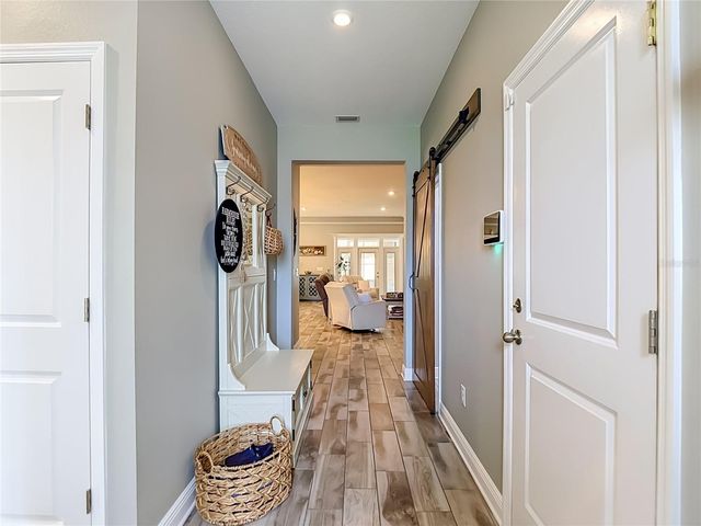 813 OLD WINDSOR WAY, Spring Hill, FL 34609