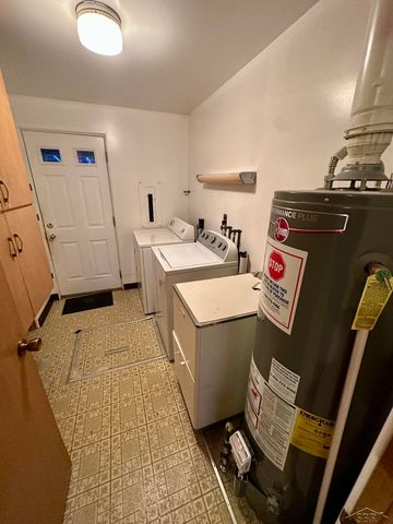 76 Cedar Drive, Bay City, MI 48708