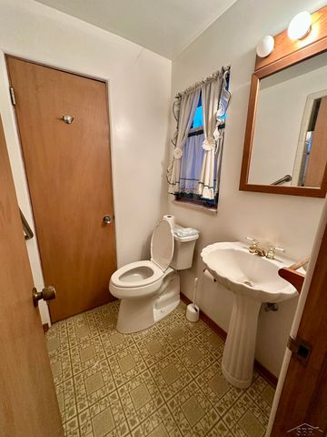 76 Cedar Drive, Bay City, MI 48708