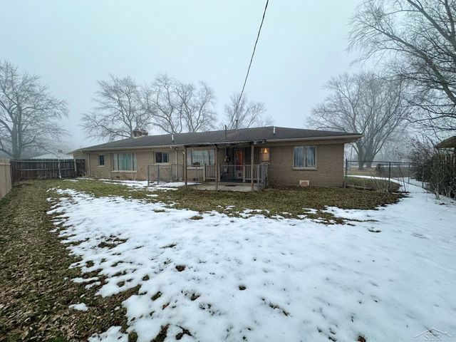 76 Cedar Drive, Bay City, MI 48708