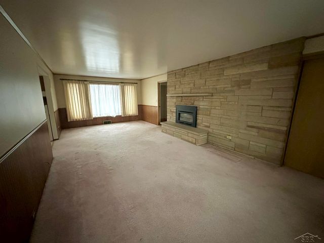 76 Cedar Drive, Bay City, MI 48708