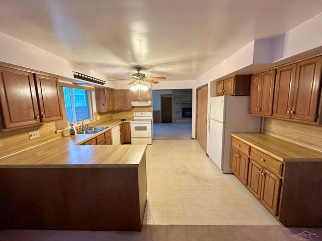 76 Cedar Drive, Bay City, MI 48708