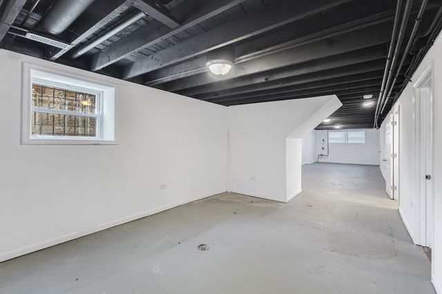 7613 S Hermitage Avenue, Chicago, IL 60620