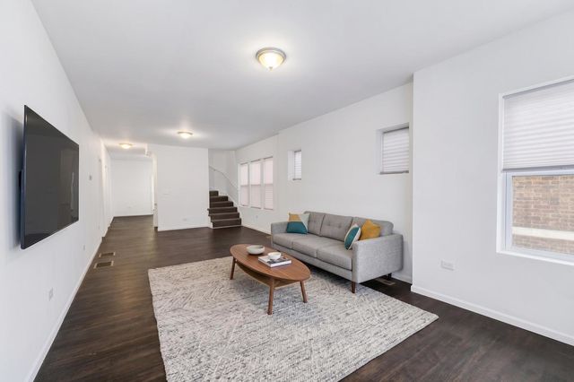 7613 S Hermitage Avenue, Chicago, IL 60620