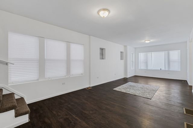 7613 S Hermitage Avenue, Chicago, IL 60620