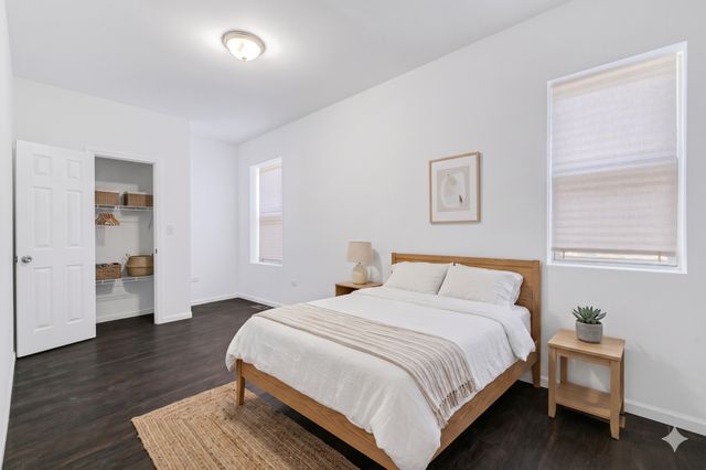 7613 S Hermitage Avenue, Chicago, IL 60620