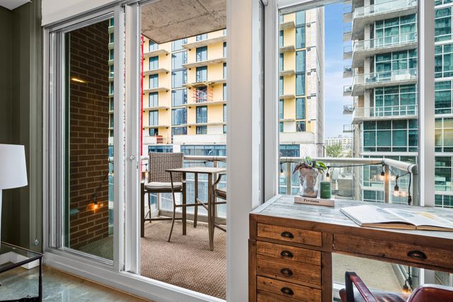 600 12th Ave S Apt 712, Nashville, TN 37203