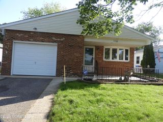116 Santiago Drive, Toms River, NJ 08757