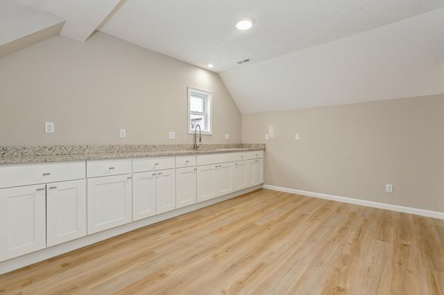 202 S Elm Street, Three Oaks Vllg, MI 49128