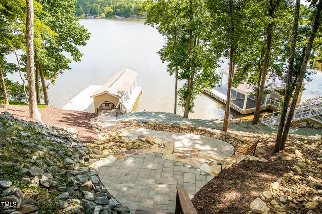 444 Smokehouse Lane, Semora, NC 27343