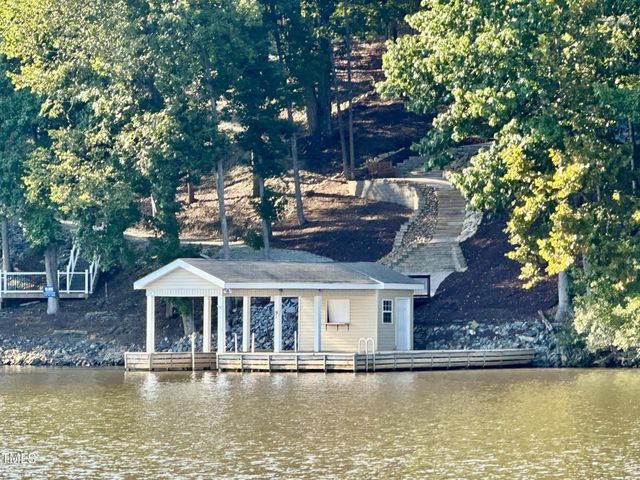 444 Smokehouse Lane, Semora, NC 27343