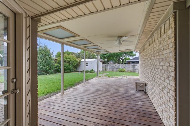 1506 Springaire Lane, Lewisville, TX 75077