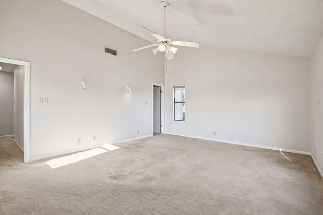 141 Ridgecrest RD, Georgetown, TX 78628