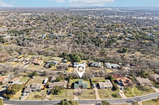 141 Ridgecrest RD, Georgetown, TX 78628