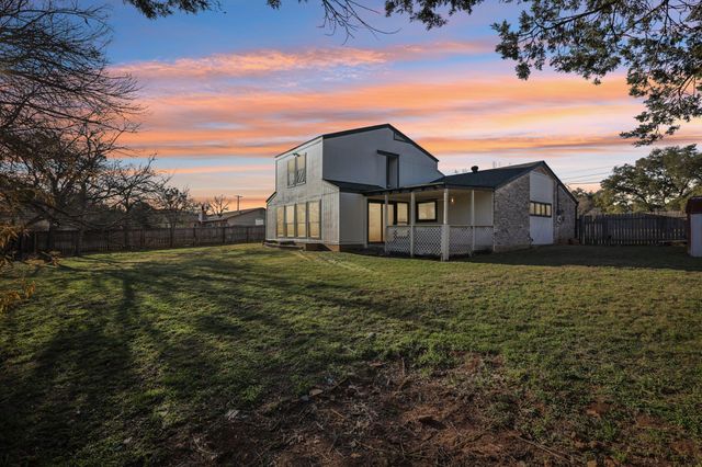 141 Ridgecrest RD, Georgetown, TX 78628