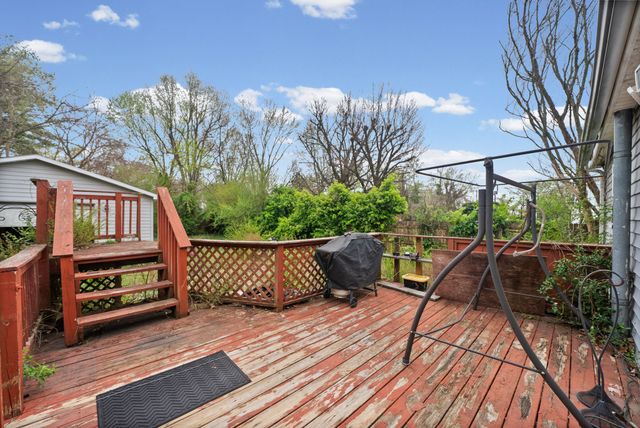 2736 Kenwood Dr, Hopkinsville, KY 42240