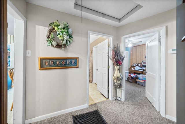 2736 Kenwood Dr, Hopkinsville, KY 42240