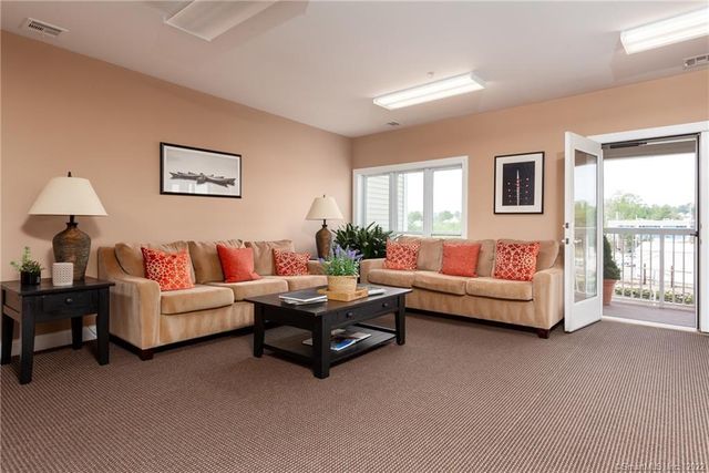 4 Daskams Lane 309, Norwalk, CT 06851