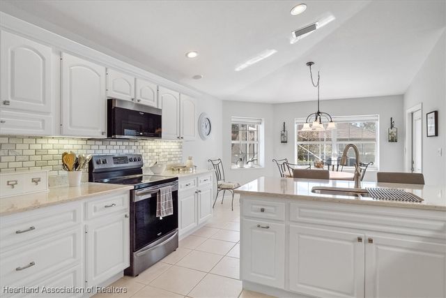 13 Acacia Court N, Lake Placid, FL 33852