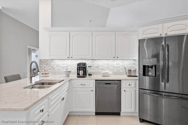 13 Acacia Court N, Lake Placid, FL 33852