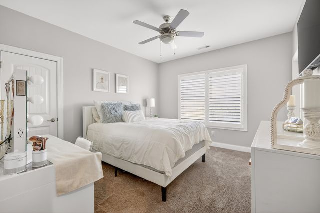 1244 Potter Ln, Gallatin, TN 37066