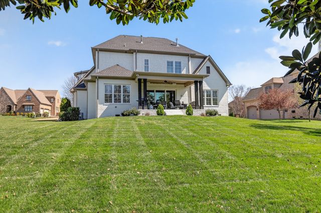 1244 Potter Ln, Gallatin, TN 37066