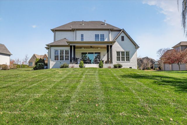 1244 Potter Ln, Gallatin, TN 37066