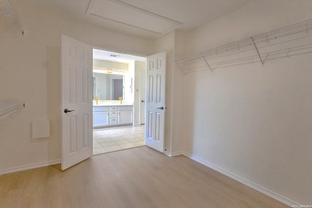 5135 Stormy Hls, San Antonio, TX 78247