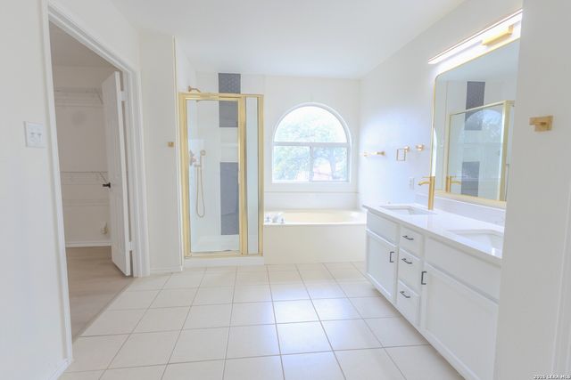 5135 Stormy Hls, San Antonio, TX 78247