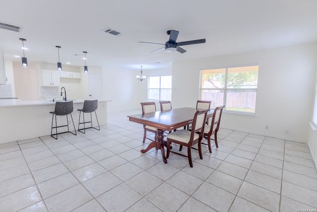 5135 Stormy Hls, San Antonio, TX 78247