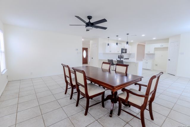 5135 Stormy Hls, San Antonio, TX 78247