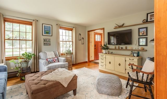 1 Ocean Dr, Mattapoisett, MA 02739
