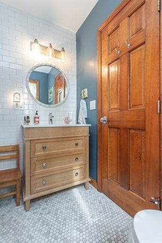 1 Ocean Dr, Mattapoisett, MA 02739